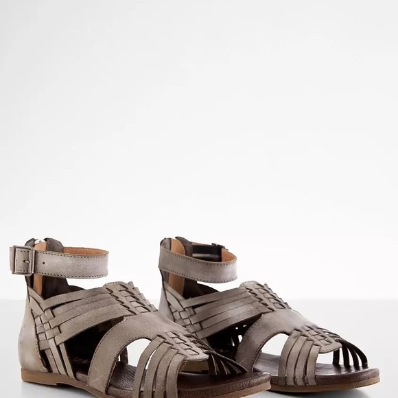 BRAND NEW no box, ROAN SCARLETTY LEATHER SANDEL, Grey, Size 6.5 - Picture 4 of 4